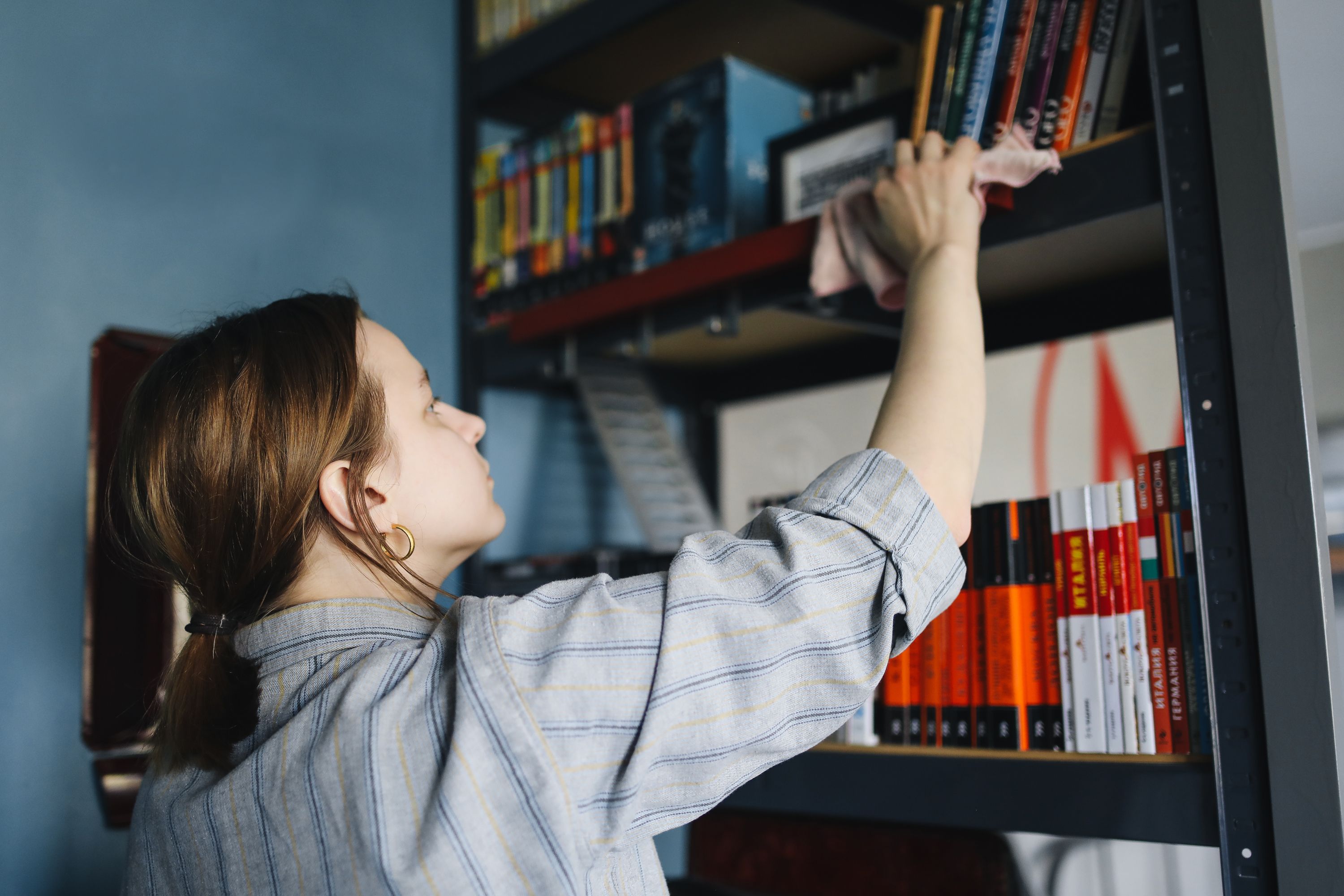 How to get rid of booklice, and why freezing books can help stop infestations — Radnor Health news